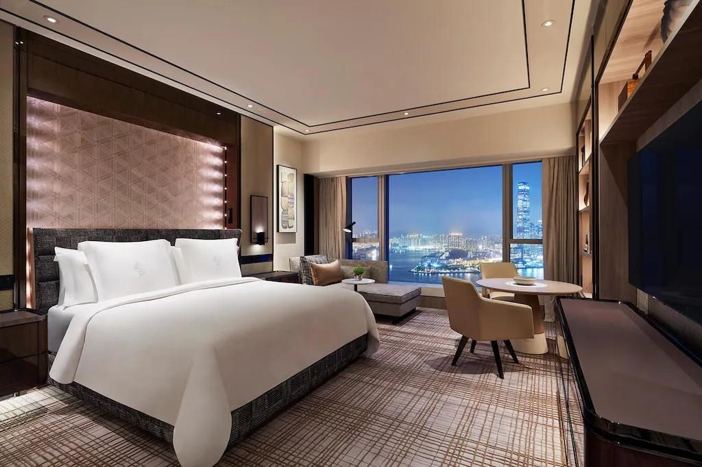 FOUR SEASONS HOTEL HONG KONG - 6