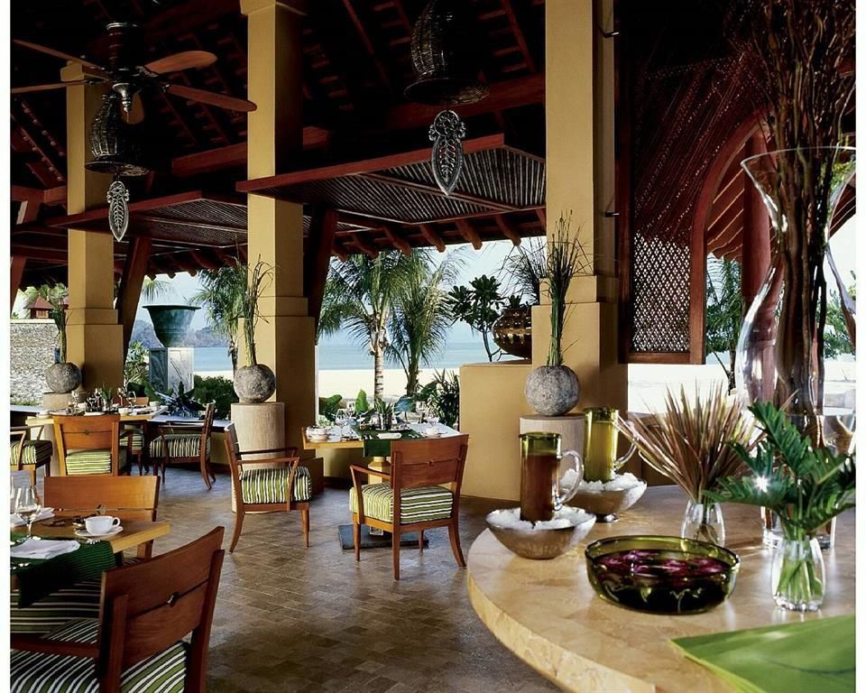 FOUR SEASONS RESORT - 6