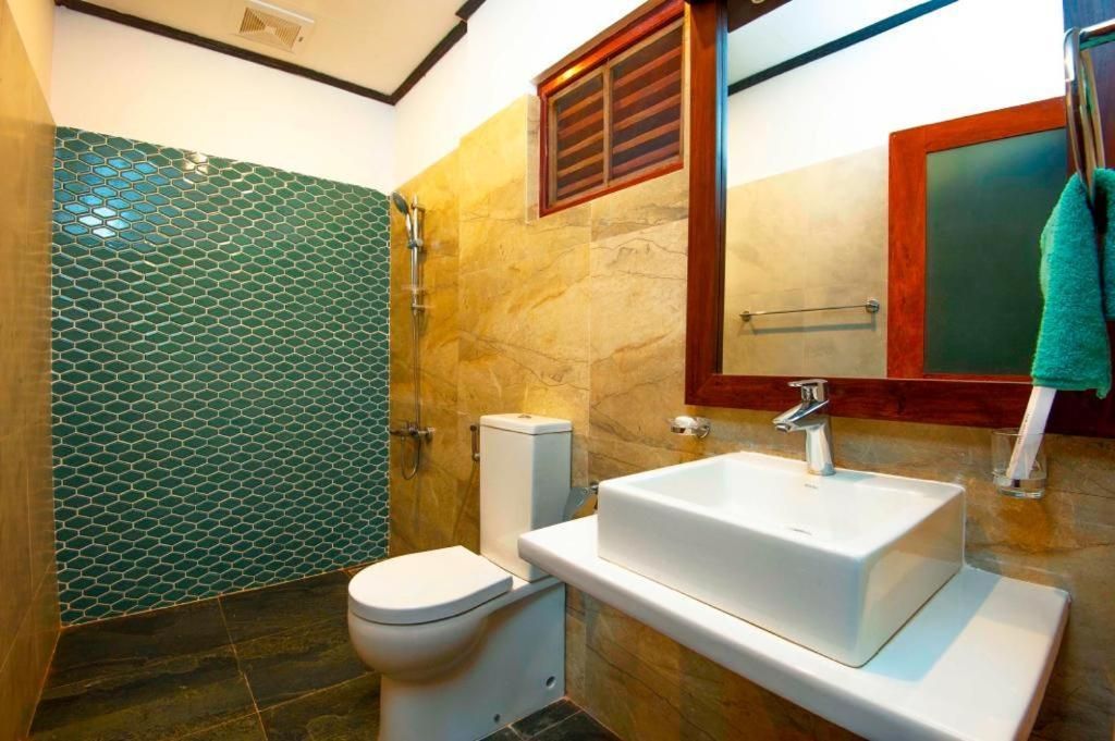 OCEAN GATEWAY DICKWELLA - 14