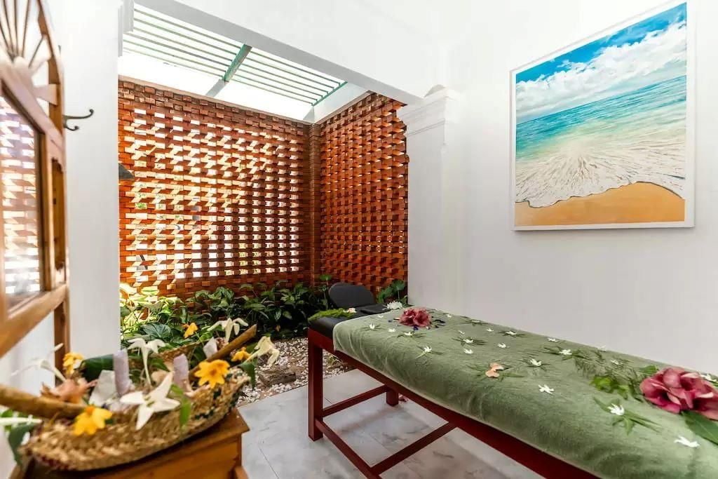 OCEAN GATEWAY DICKWELLA - 18