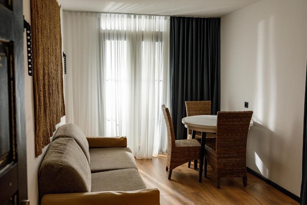 HYDEOUT BAKURIANI - 2