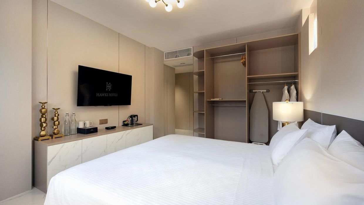 WINGS BY HAWKS HOTELS - 3