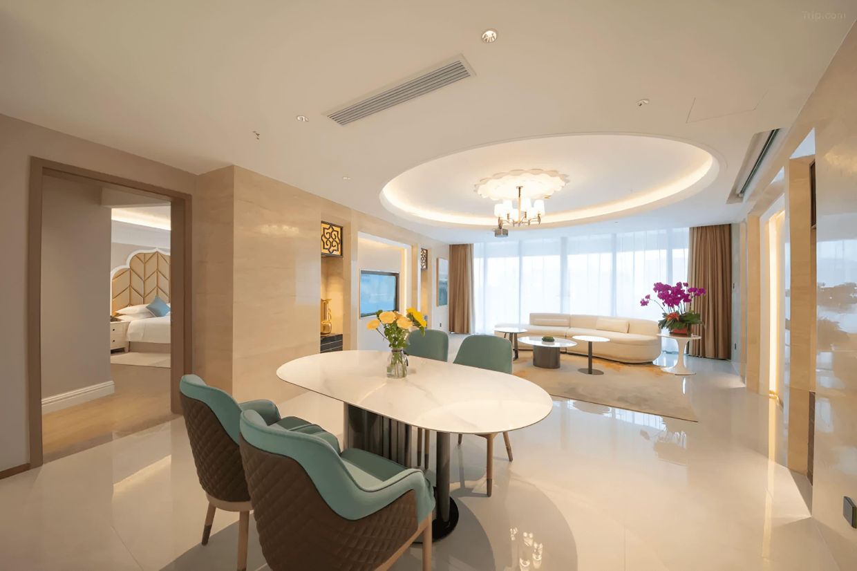 XINJIANG PLAZA HOLIDAY HOTEL - 17