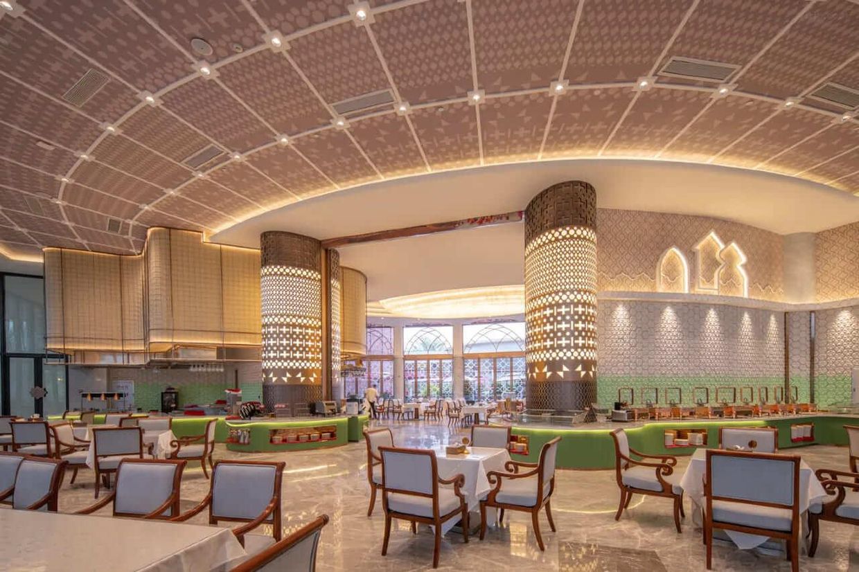 XINJIANG PLAZA HOLIDAY HOTEL - 37