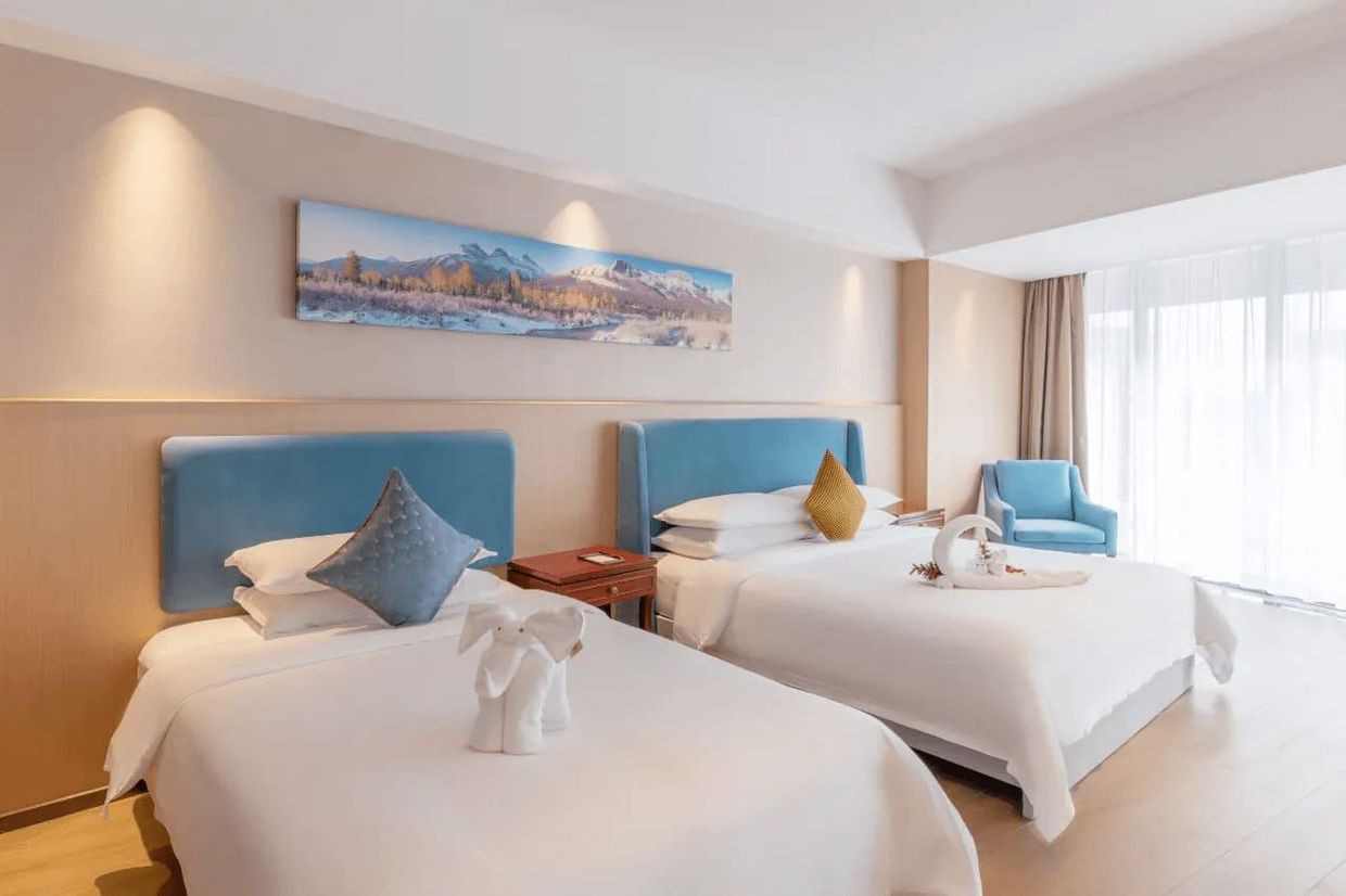 XINJIANG PLAZA HOLIDAY HOTEL - 8