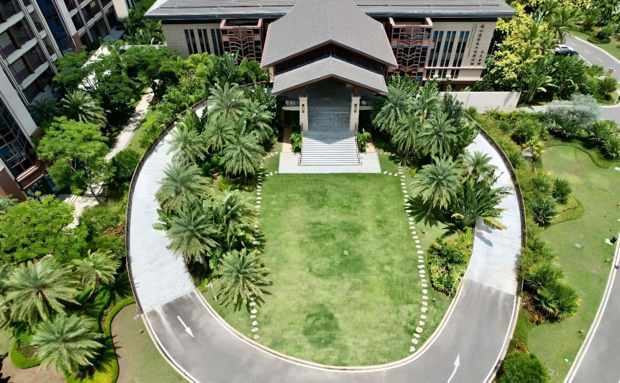 LINGSHUI HILTON GARDNE INN HOT SPRINGS HOTEL - 4