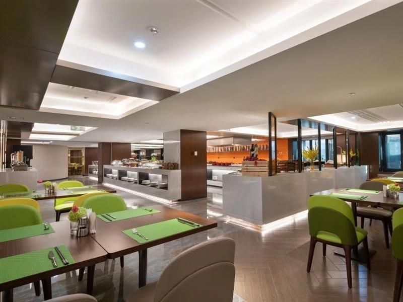 HAMPTON BY HILTON HARBIN ZHONGYANG STREET - 11