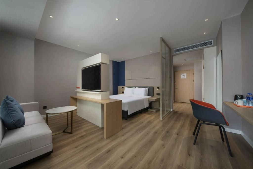 HOLIDAY INN EXPRESS CHONGQING CAIYUN LAKE  - 14