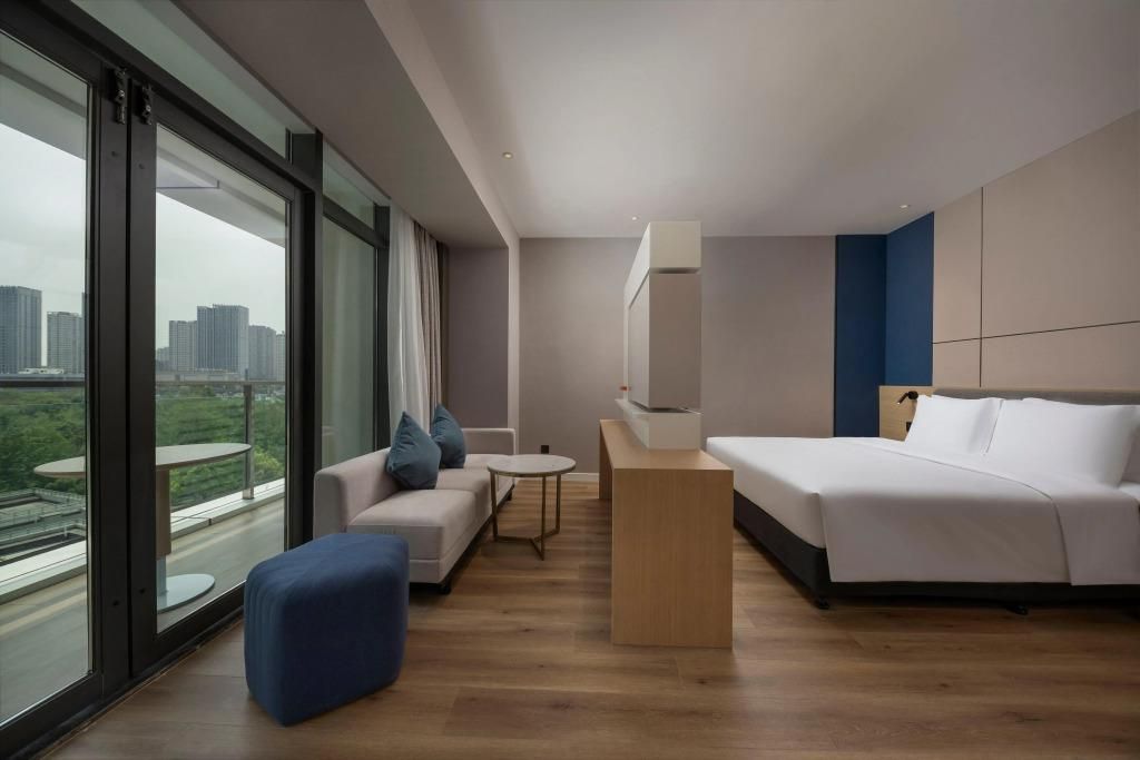 HOLIDAY INN EXPRESS CHONGQING CAIYUN LAKE  - 16