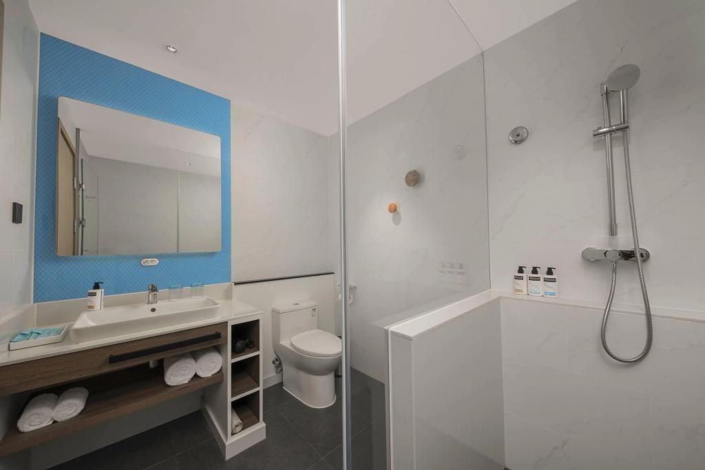 HOLIDAY INN EXPRESS CHONGQING CAIYUN LAKE  - 17