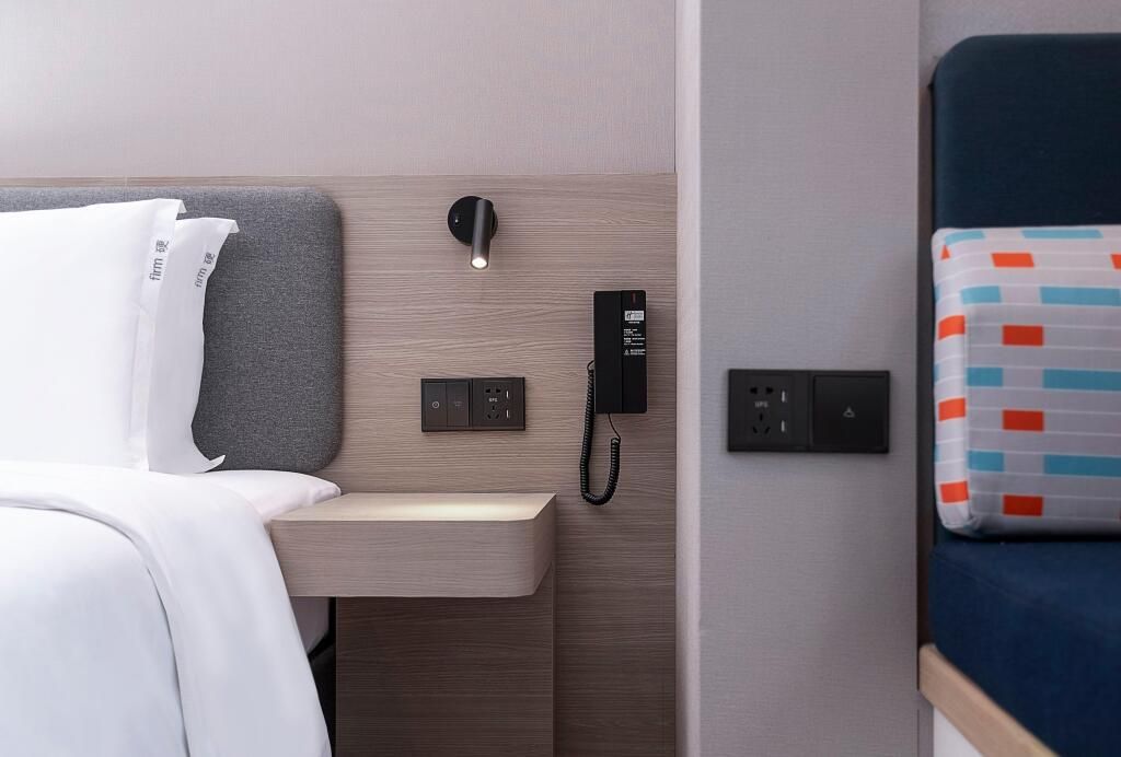 HOLIDAY INN EXPRESS CHONGQING CAIYUN LAKE  - 8