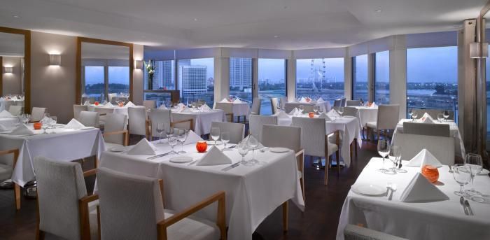 THE FULLERTON HOTEL - 17