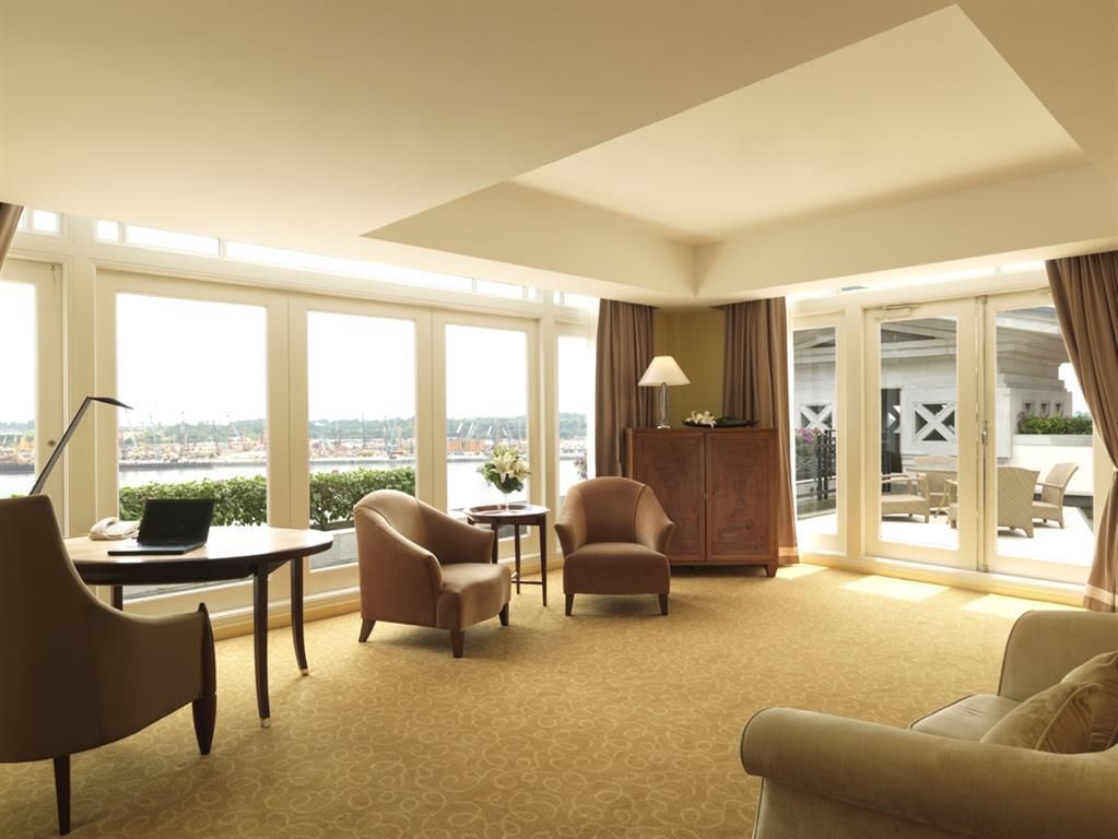 THE FULLERTON HOTEL - 31