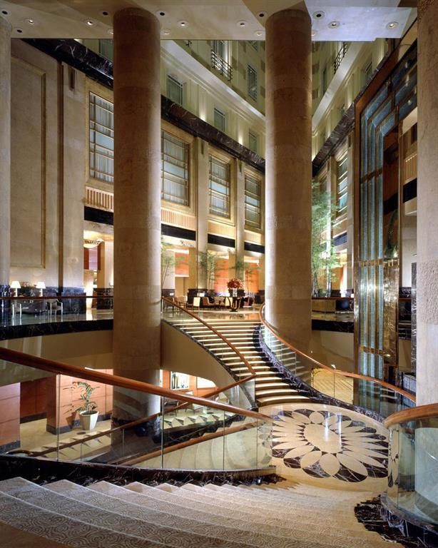 THE FULLERTON HOTEL - 7