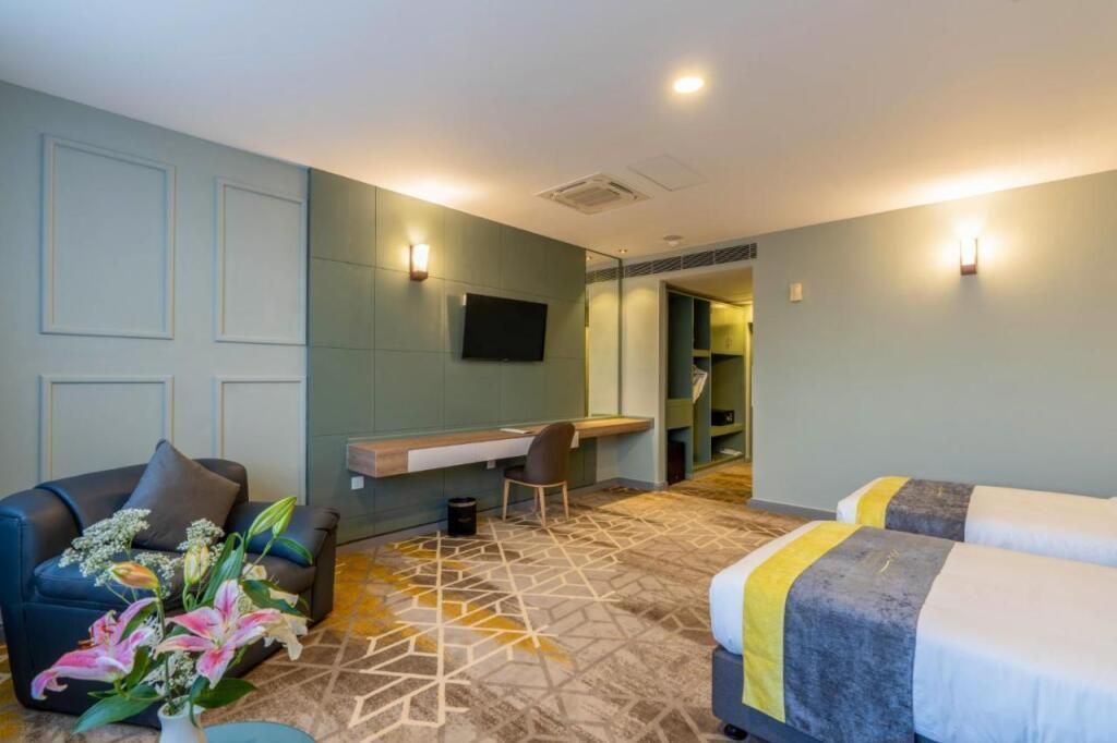 MANHATTAN BUSINESS HOTEL - 16