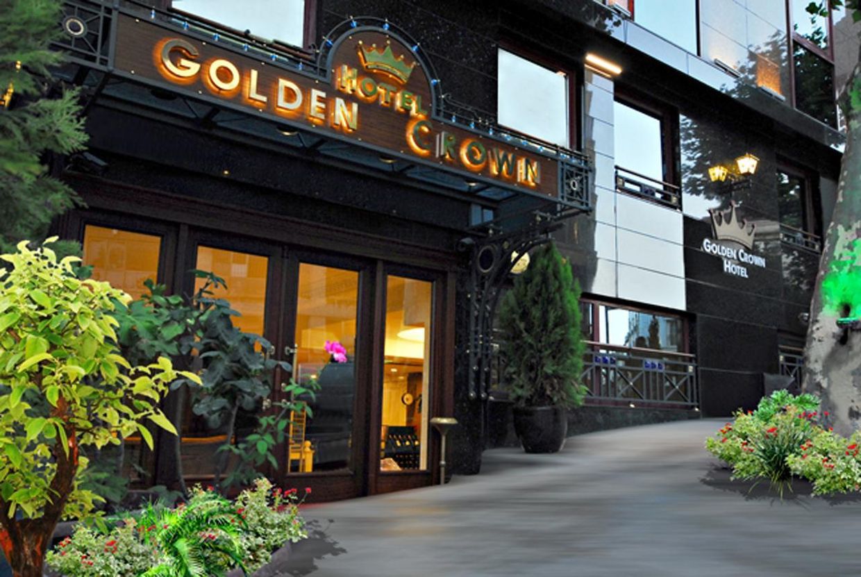 Golden Crown Hotel - 1