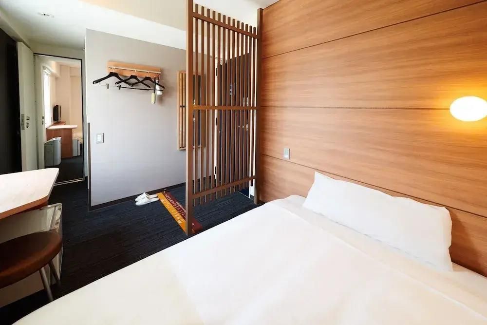 SUPER HOTEL NAMBA NIPPONBASHI - 12