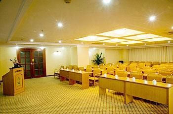 GOLDEN PHOENIX SEA VIEW HOTEL - 26