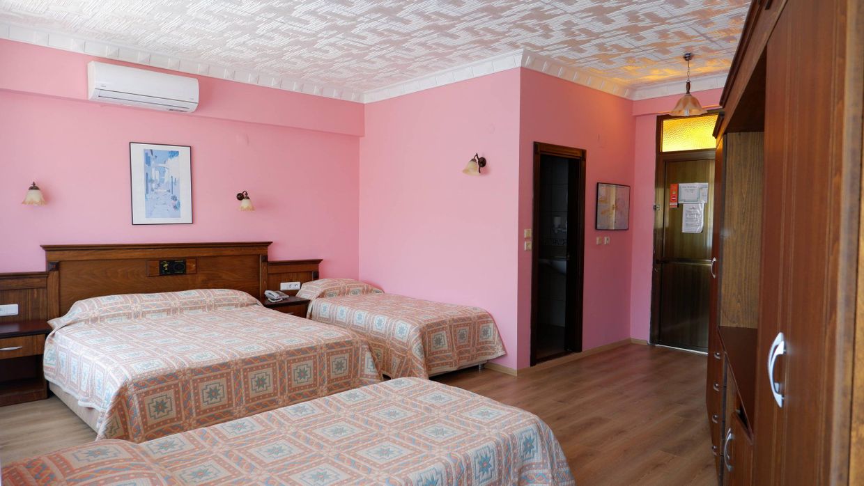 Golmar Beach Hotel - 14