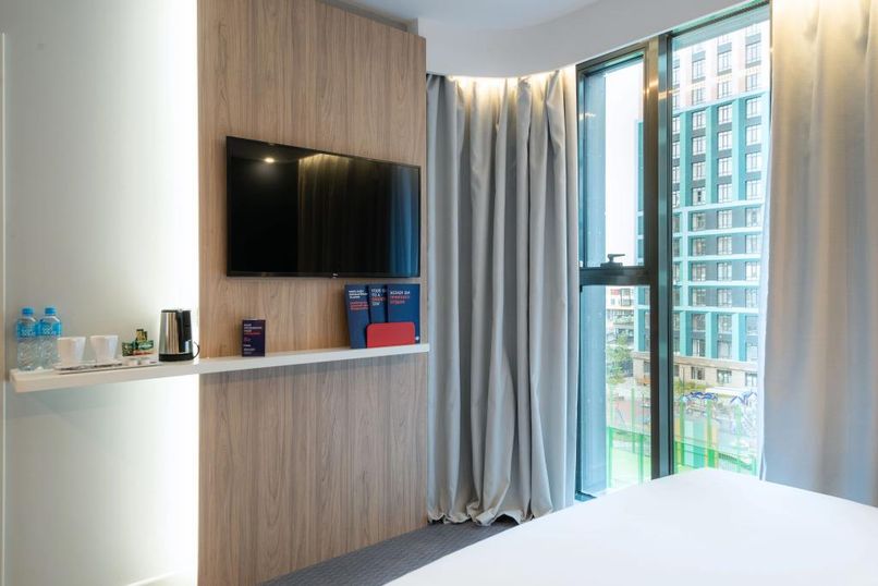 HOLIDAY INN EXPRESS ASTANA - 5