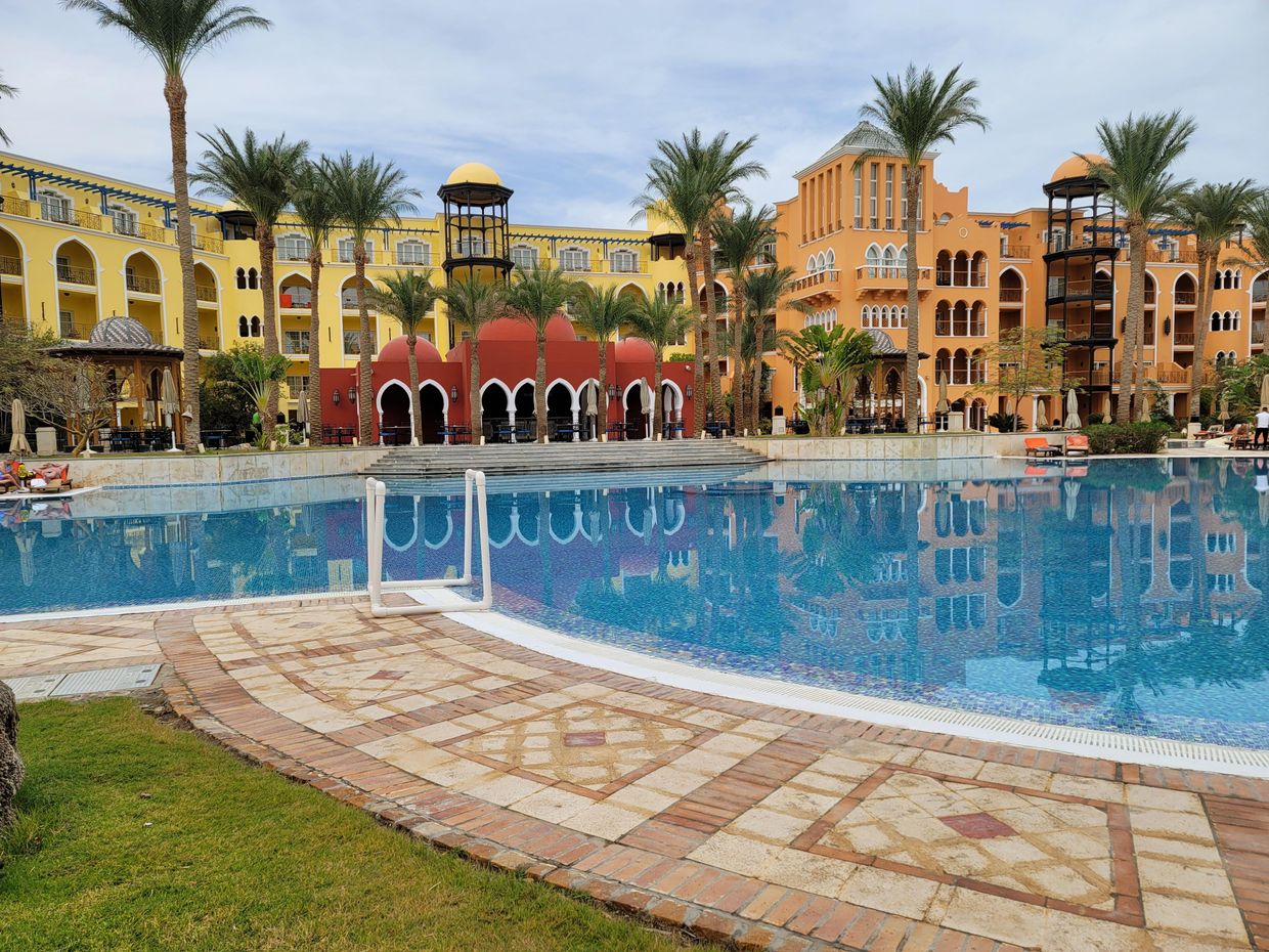 GRAND RESORT - 21