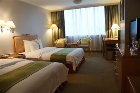 HOLIDAY INN DONGHUA - 26