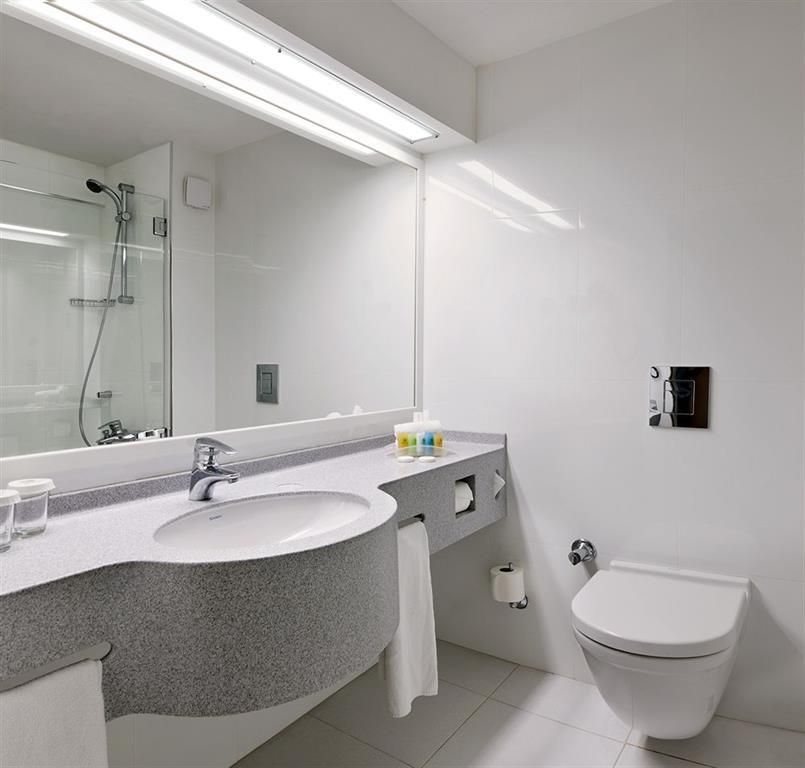 Holiday Inn Istanbul City - 11