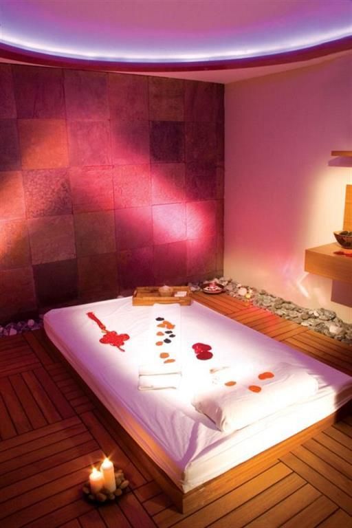 Holiday Inn Istanbul City - 9