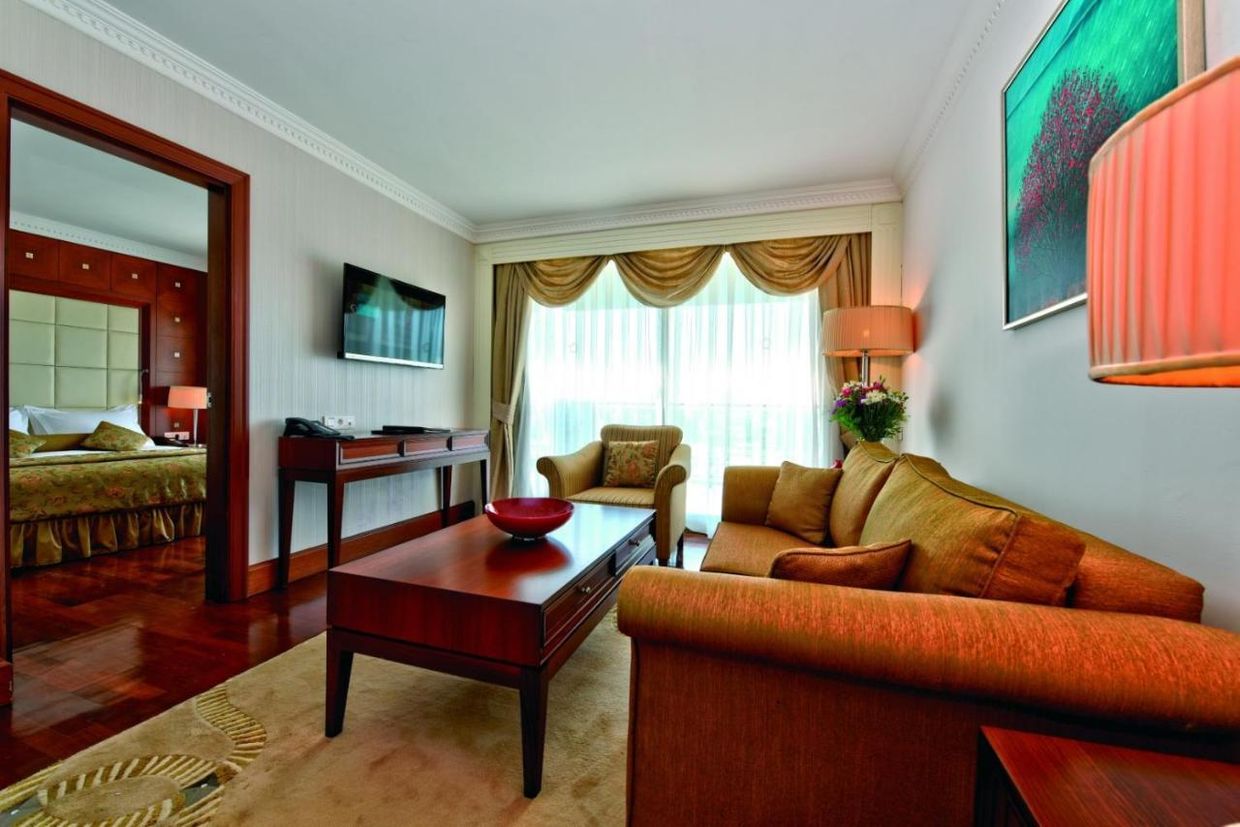 Side Star Elegance - 15