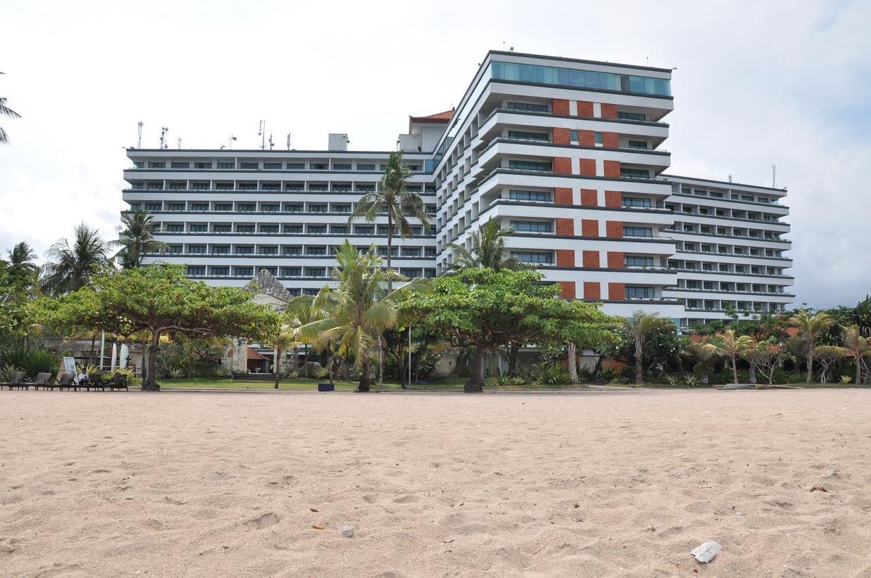 BALI BEACH HOTEL - 1