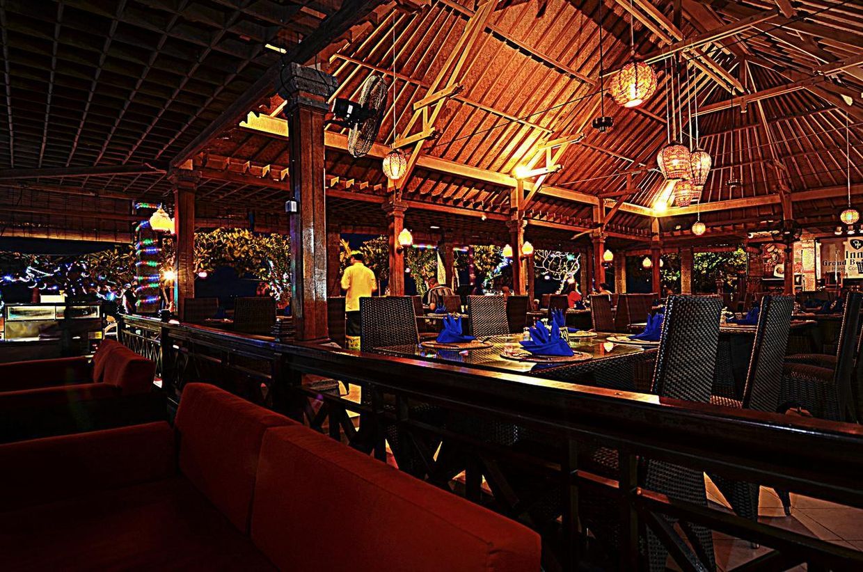 BALI BEACH HOTEL - 23