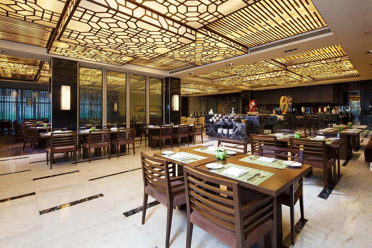 JIN JIANG TOWER - 14