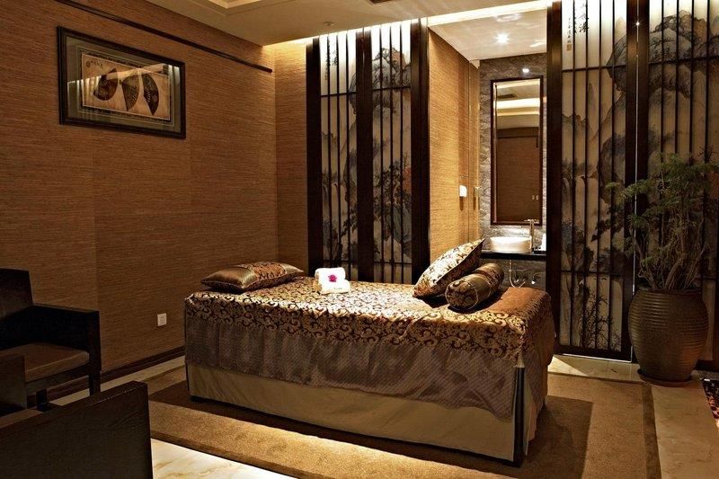 JIN JIANG TOWER - 16