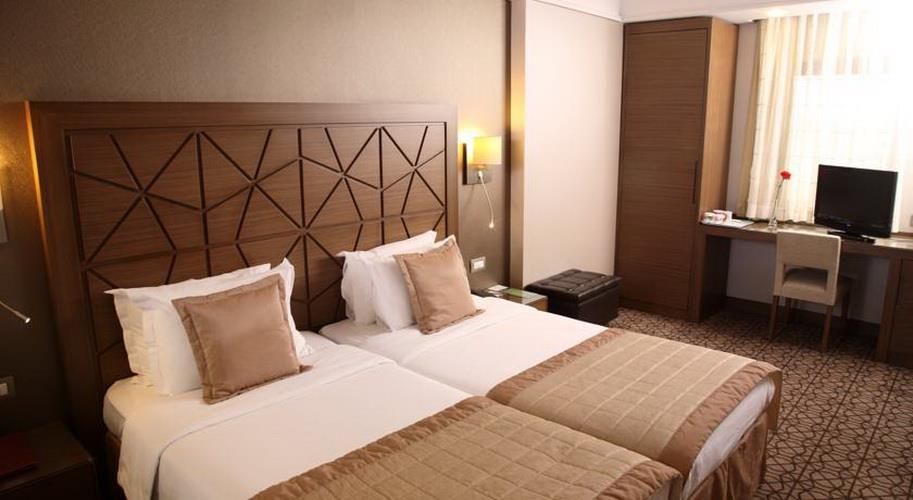 Ramada by Wyndham Istanbul Taksim - 11