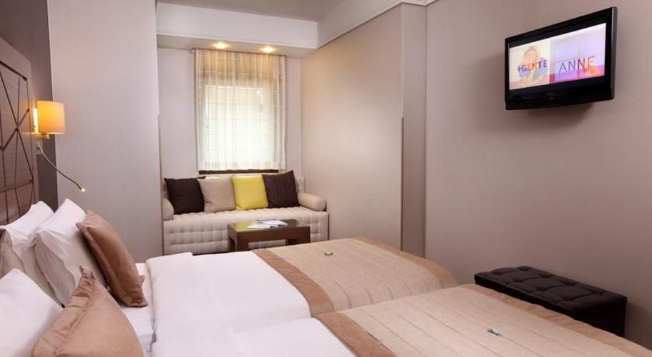 Ramada by Wyndham Istanbul Taksim - 30