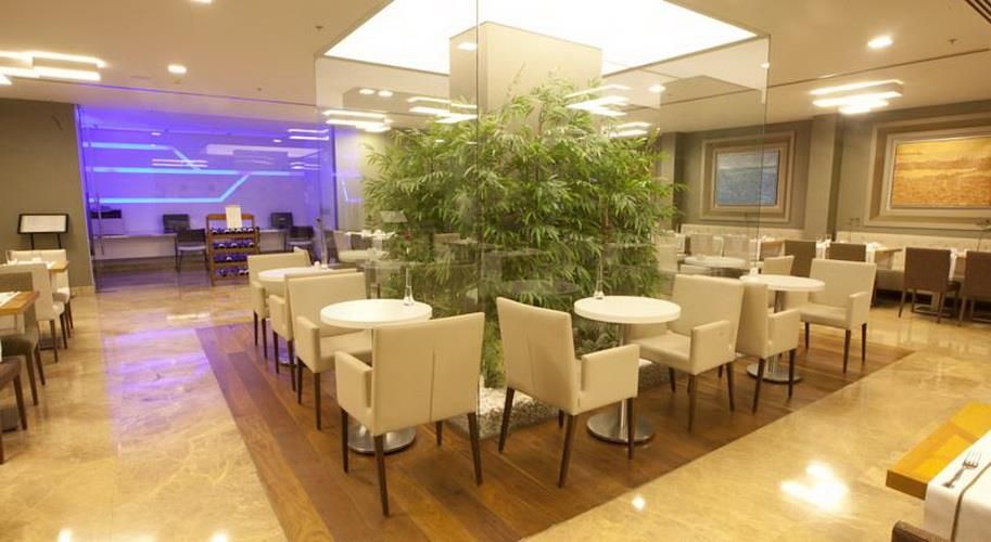 Ramada by Wyndham Istanbul Taksim - 36