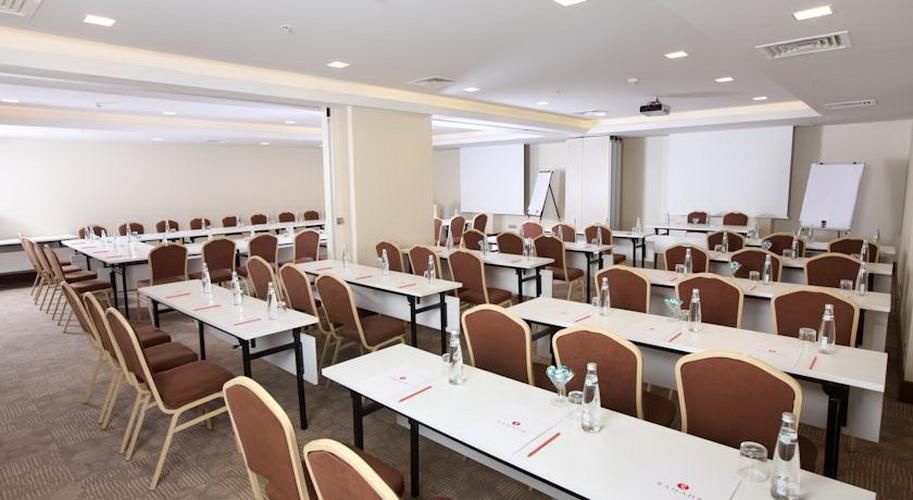 Ramada by Wyndham Istanbul Taksim - 42