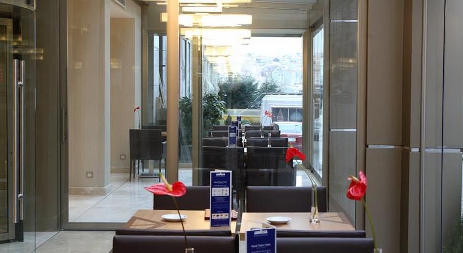 Ramada by Wyndham Istanbul Taksim - 10