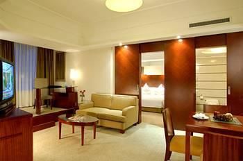 MERRY HOTEL SHANGHAI - 11