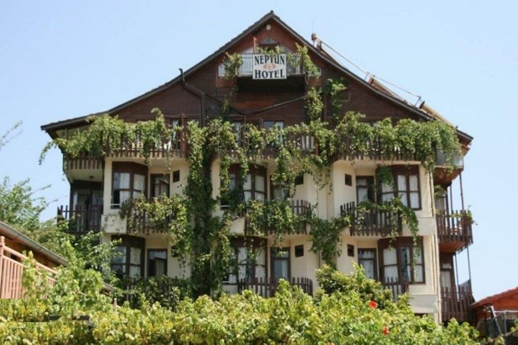 Neptun Hotel - 1