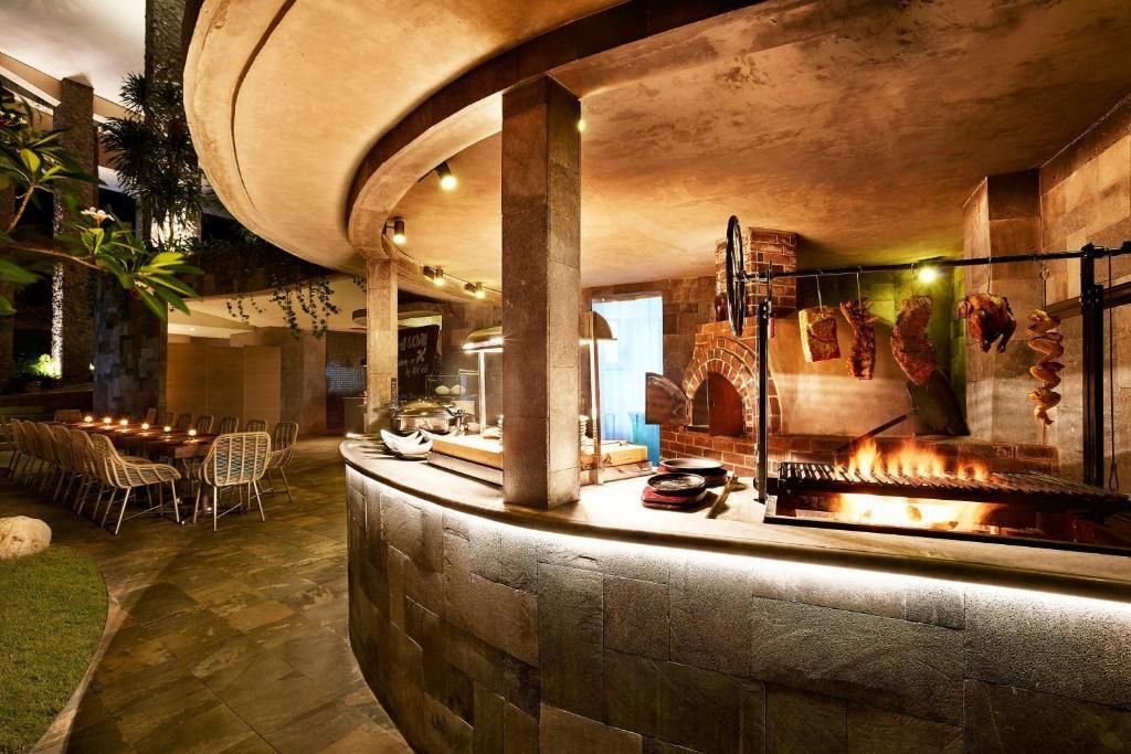 FOUR POINTS BY SHERATON - 15