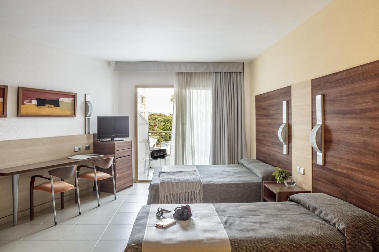 AQUA HOTEL AQUAMARINA & SPA - 4