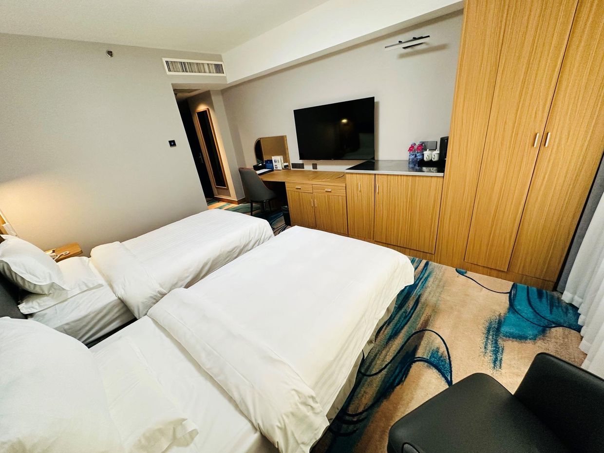 THE NORTH GARDEN  - 14