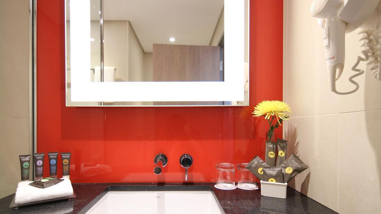 NOVOTEL WORLD TRADE CENTER - 9