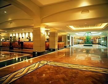 ORCHARD RENDEZVOUS (ex. ORCHARD PARADE) - 3