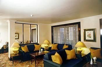 ORCHARD RENDEZVOUS (ex. ORCHARD PARADE) - 10