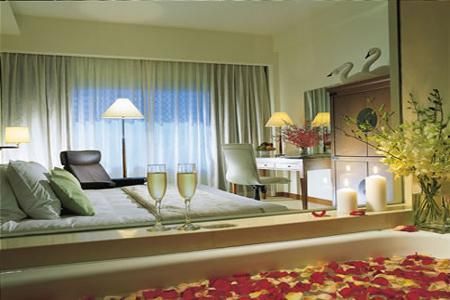PARKROYAL  BEACH ROAD HOTEL - 4