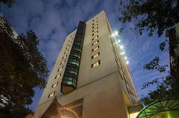 PINNACLE LUMPINEE PARK HOTEL - 1