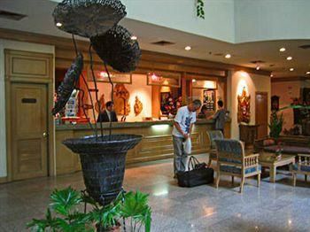 PINNACLE LUMPINEE PARK HOTEL - 15