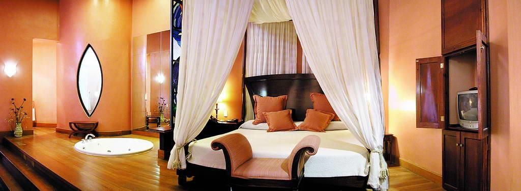 ARMADORES DE SANTANDER HOTEL - 2